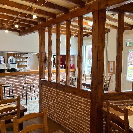 Montdidier  Le Conde酒店 外观 照片